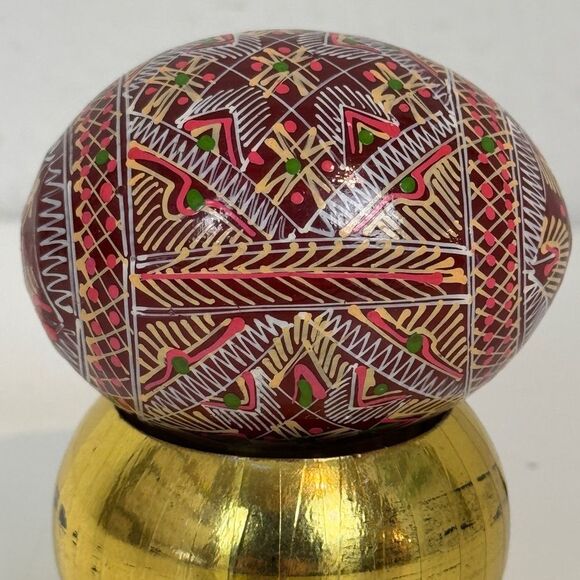 Handcrafted Ukrainian Pysanka Hand-painted Decorative Artisan Easter Egg - Picture 5 of 7
